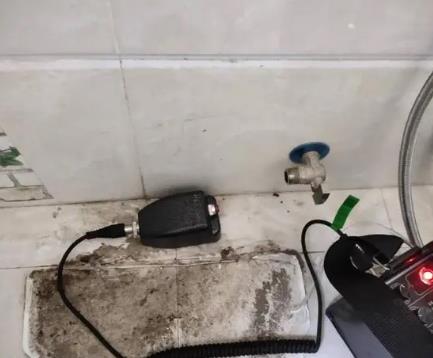 台安屋顶漏水维修公司分享下卫生间漏水的危害及解决方法